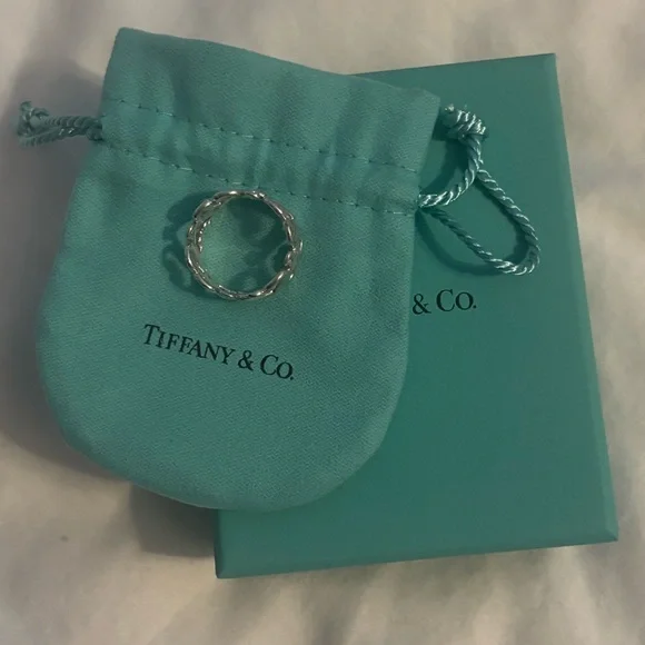 Tiffany & Co Paloma Venezia Goldoni Heart Ring - - Silver Sz8 - Picture 2 of 9